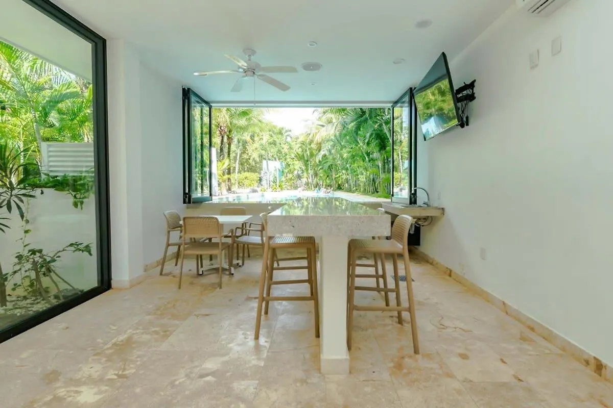 Luxe 1-Br Condo In Bahia Principe - Multiple Pools Akumal 0*,  México